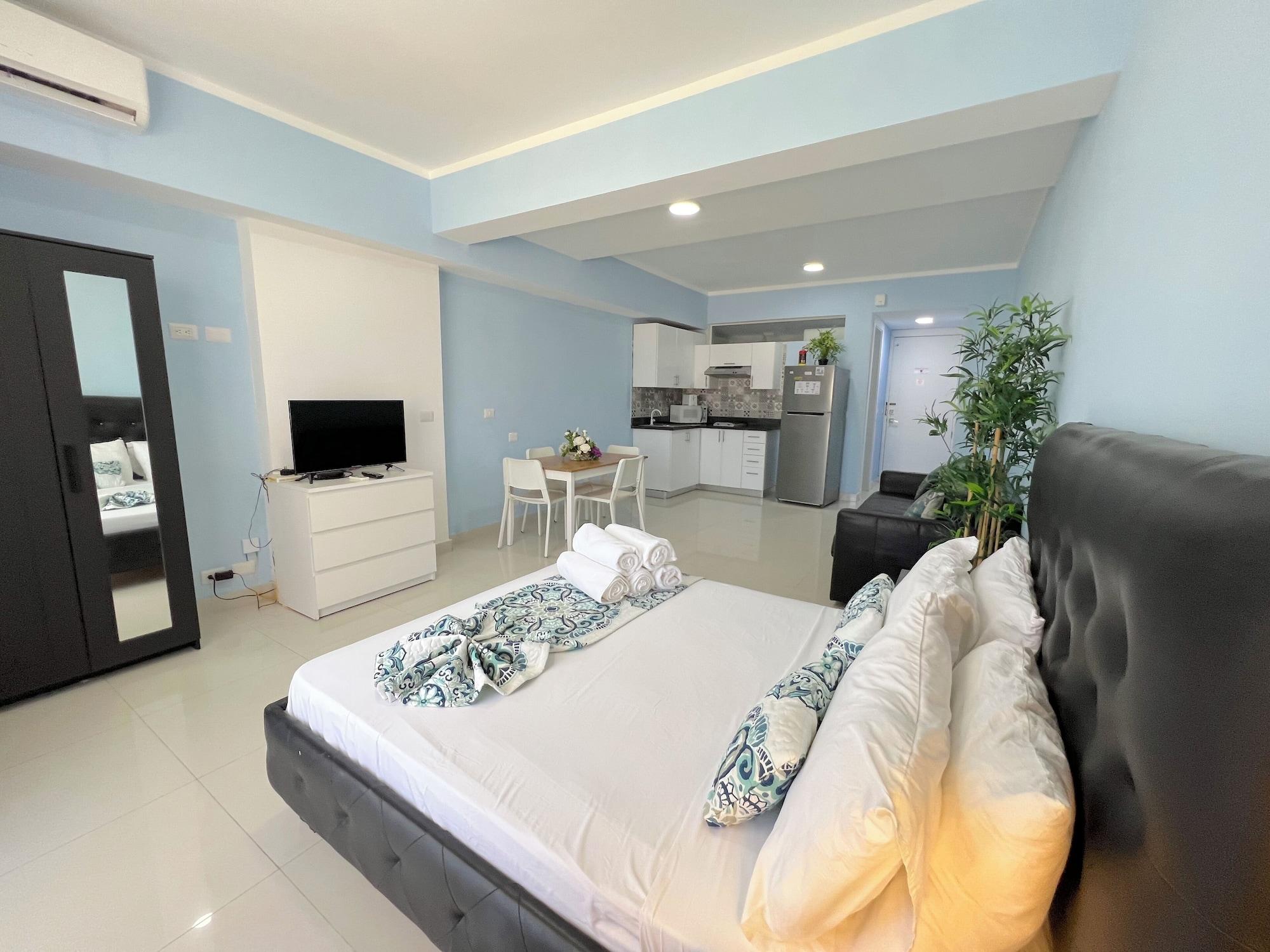 Habitación VACATION SUITES with ROOFTOP POOL
