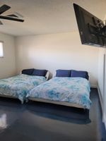 Alquiler Vacacional - Riverfront house with casino view