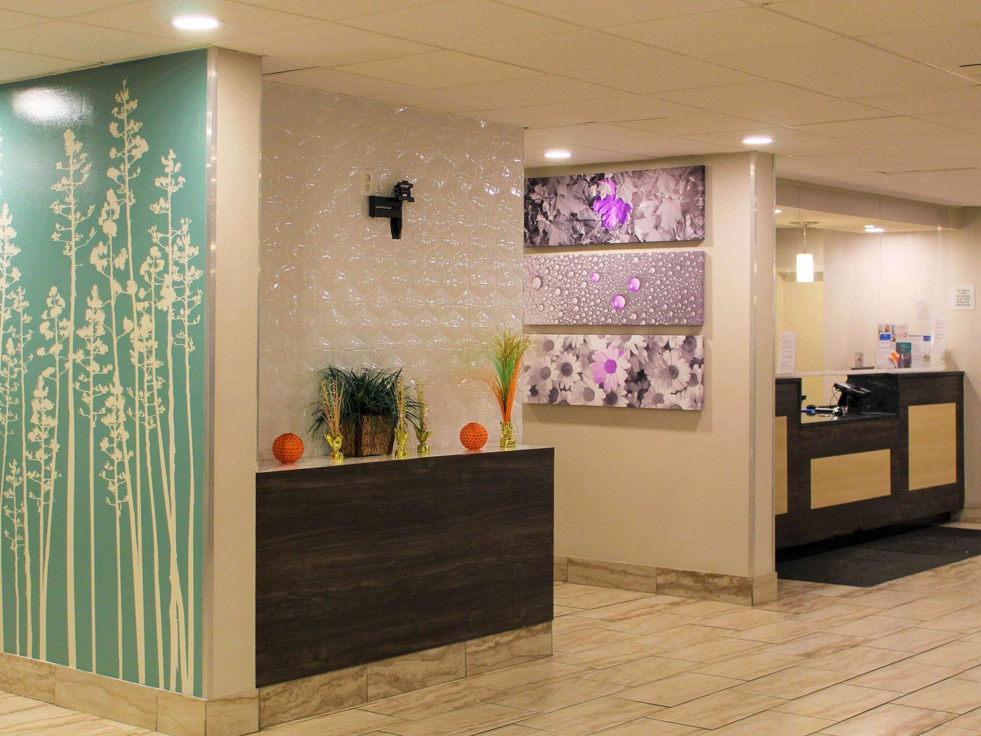 Vista Lobby Sleep Inn Indianapolis East