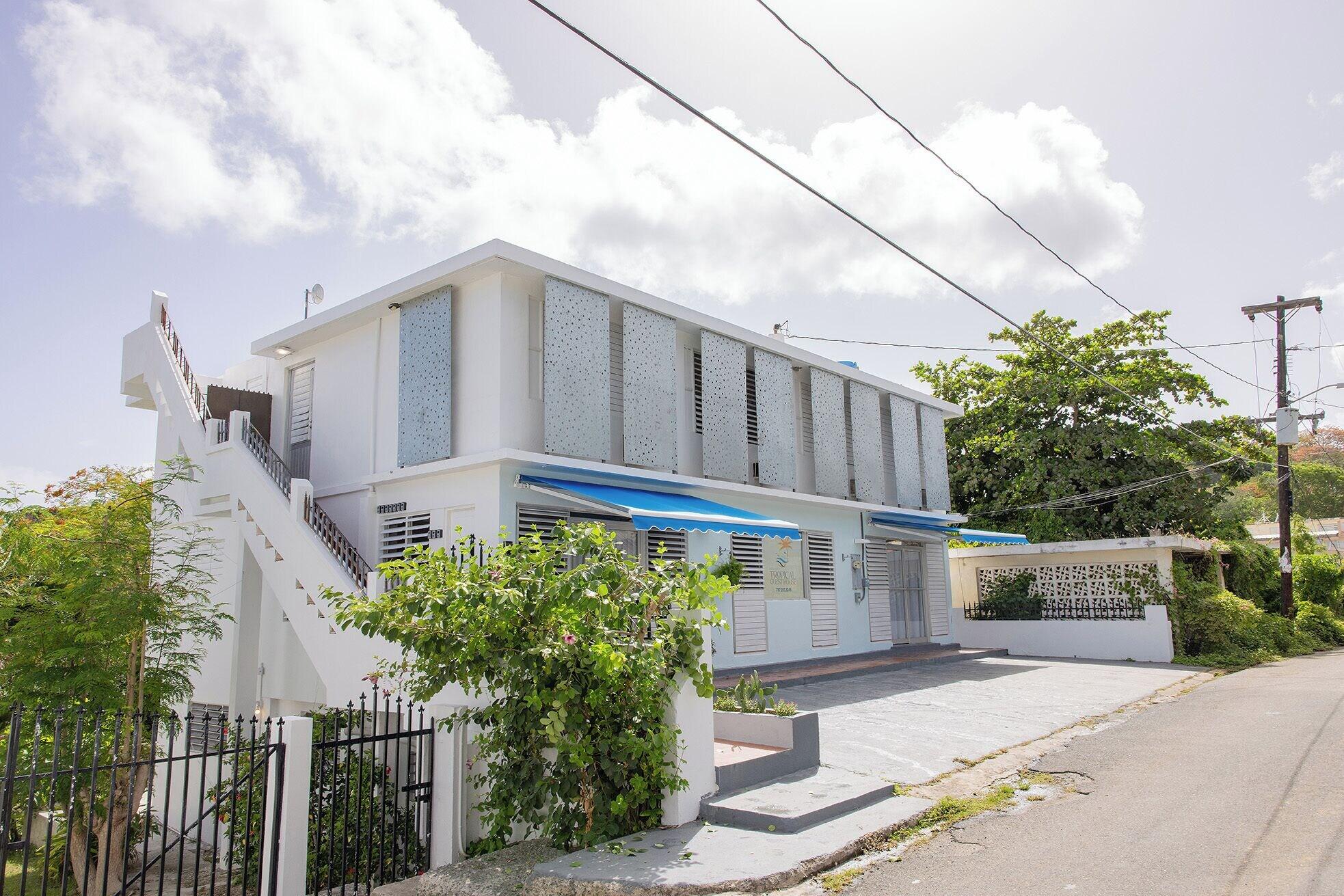 Varios Vieques Tropical Guest House