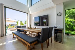 Alquiler Vacacional - Spacious 4BR Villa w Patio BBQ Grill