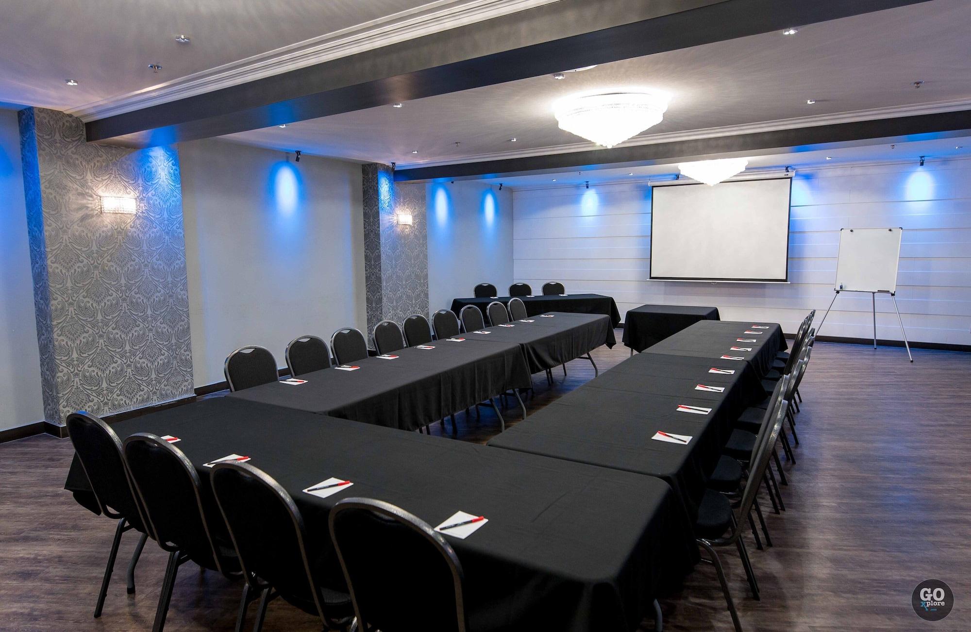 Sala de Reuniones Hotel et Pavillons Le Petit Manoir du Casino