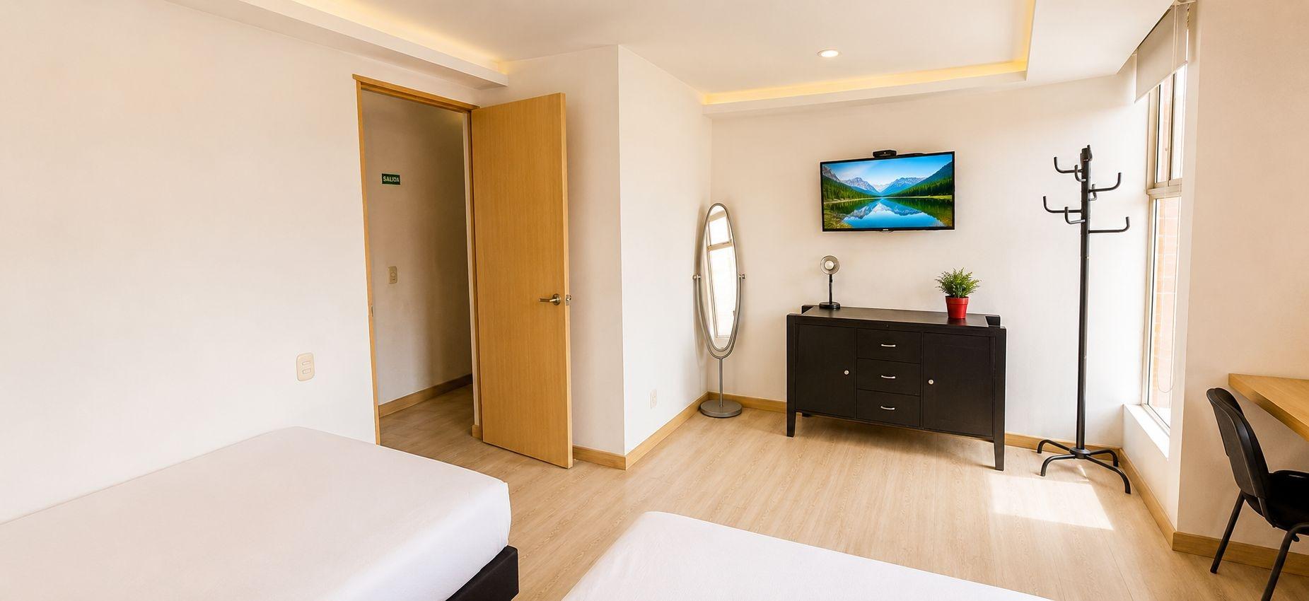 Habitación Your best Laureles home away from home