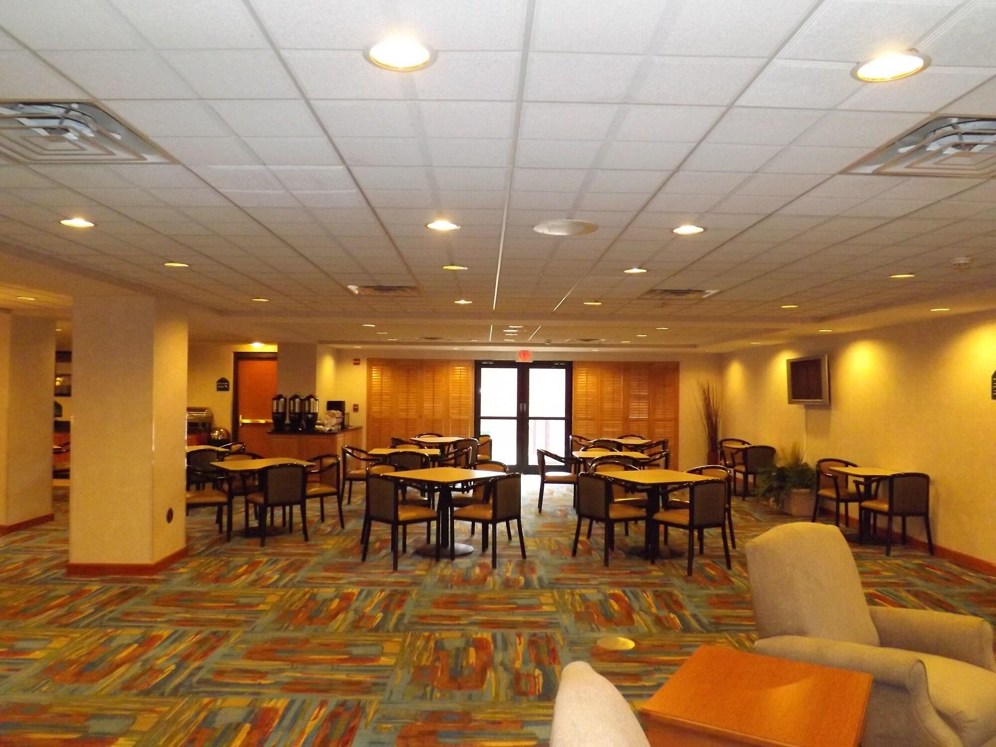 Restaurant Wingate by Wyndham Lima Downtown