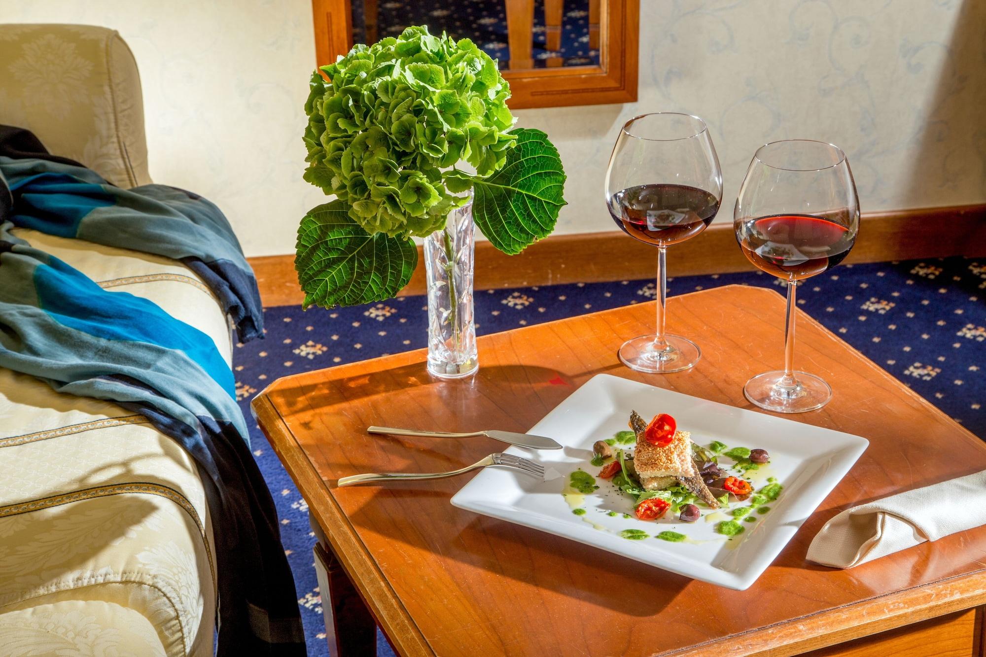 Equipamiento de Habitación UNA Hotels Empire Roma