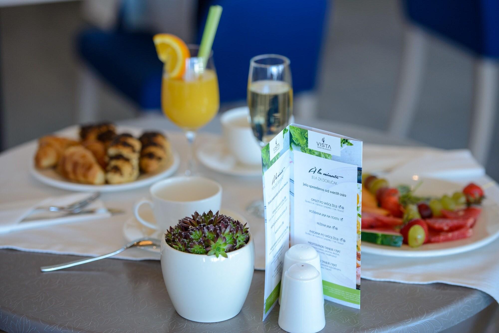 Restaurant Royal Blue Hotel