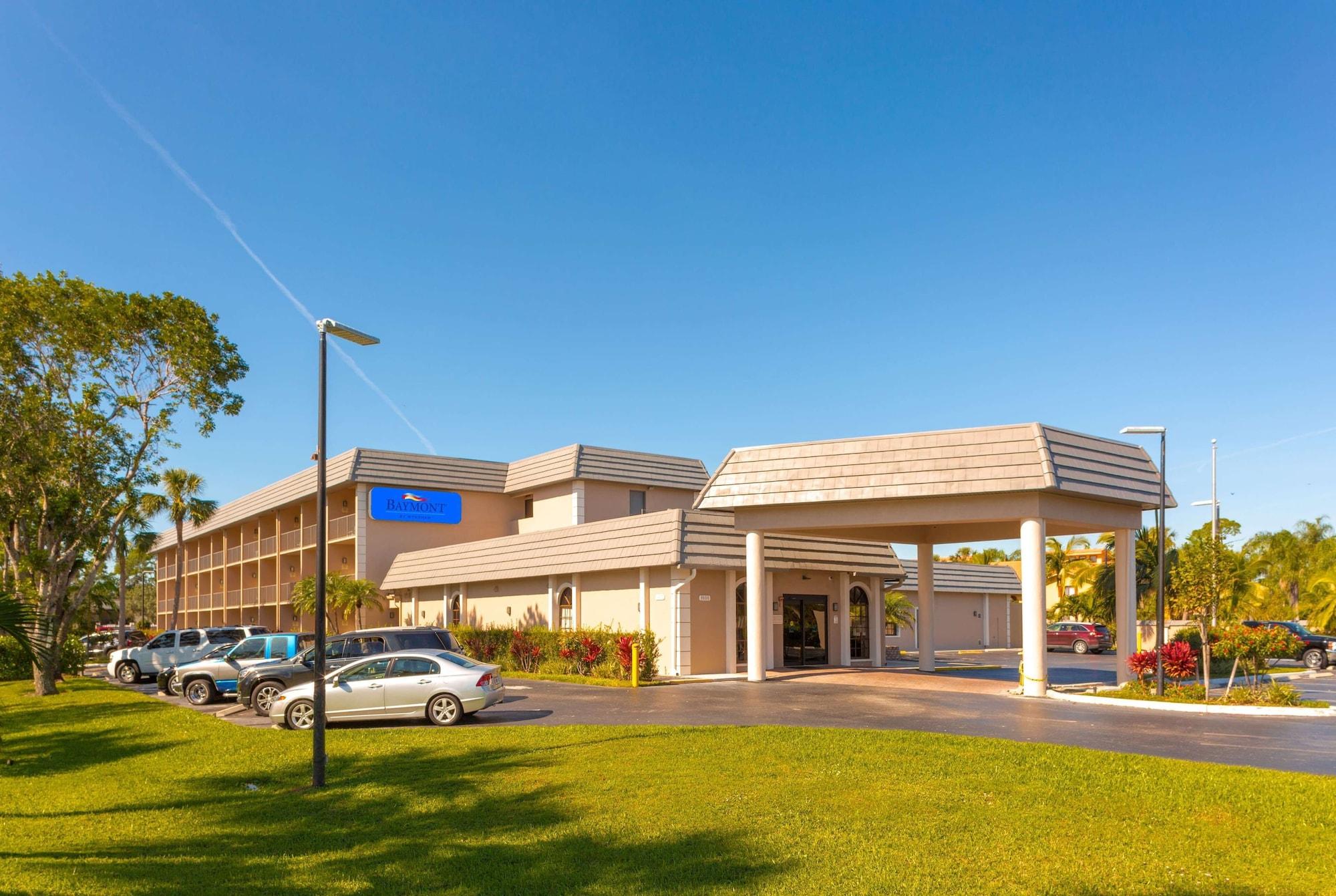 Varios Baymont by Wyndham Bonita Springs Naples North