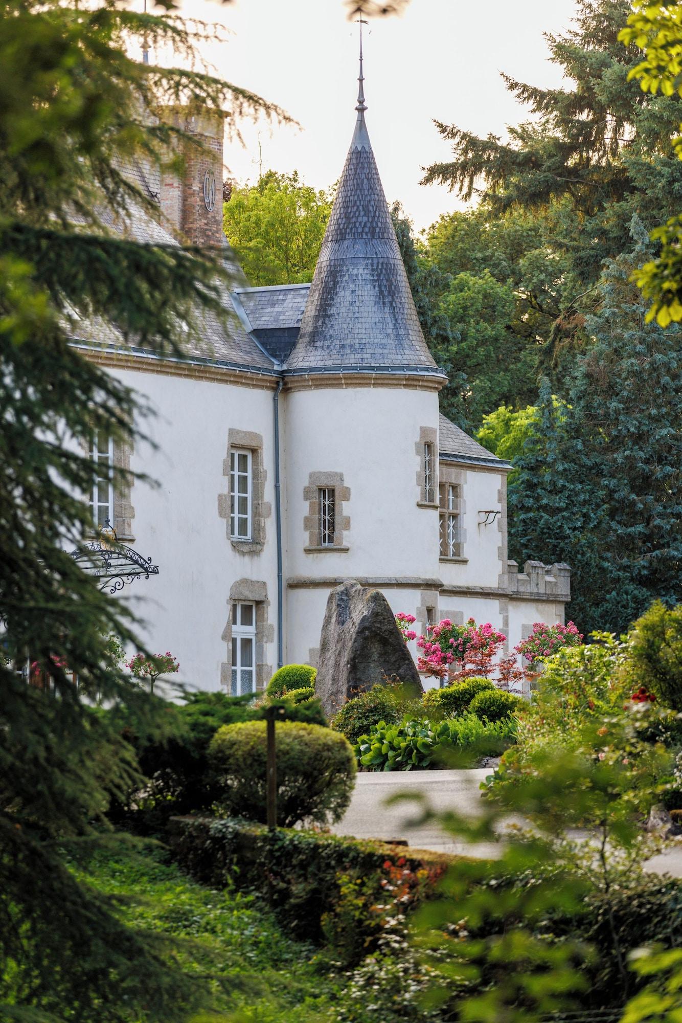 Vista Exterior Chateau Hotel le Boisniard