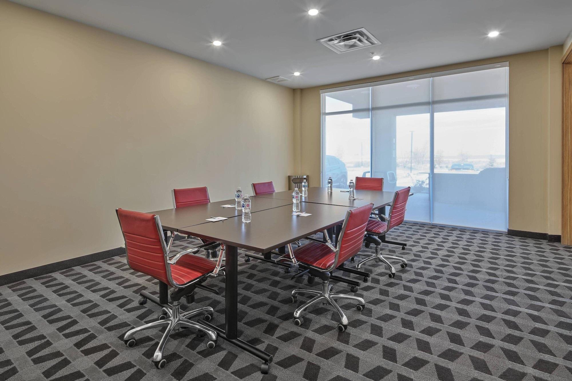 Sala de Reuniones TownePlace Suites by Marriott Edmonton Sherwood Park