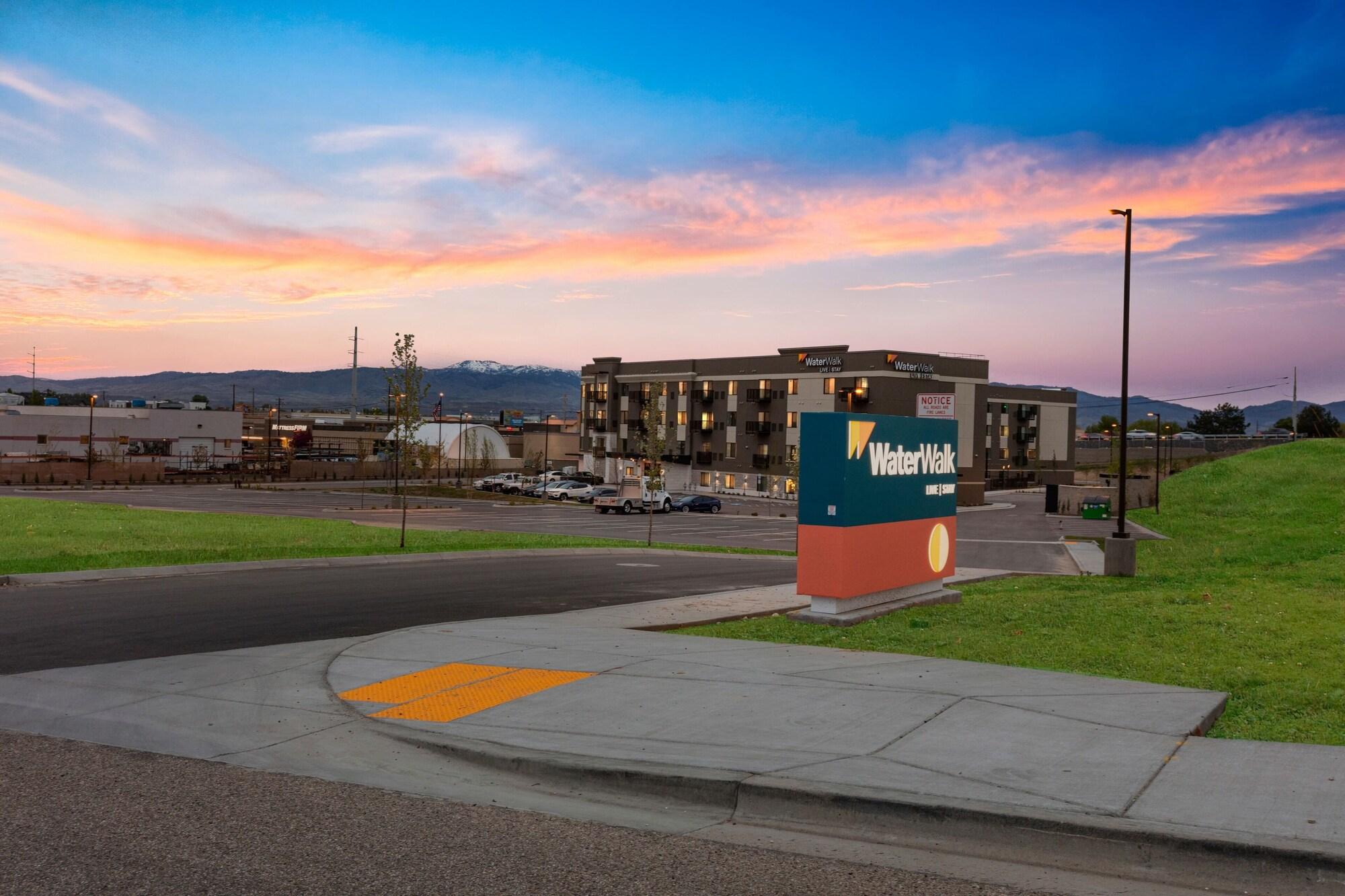 Vista Exterior WaterWalk Extended Stay by Wyndham Boise - Meridian
