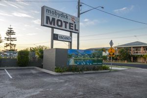 Alojamiento - Moby Dick Waterfront Resort Motel