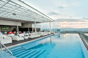 Alojamiento - Holiday Inn Bucaramanga Cacique by IHG