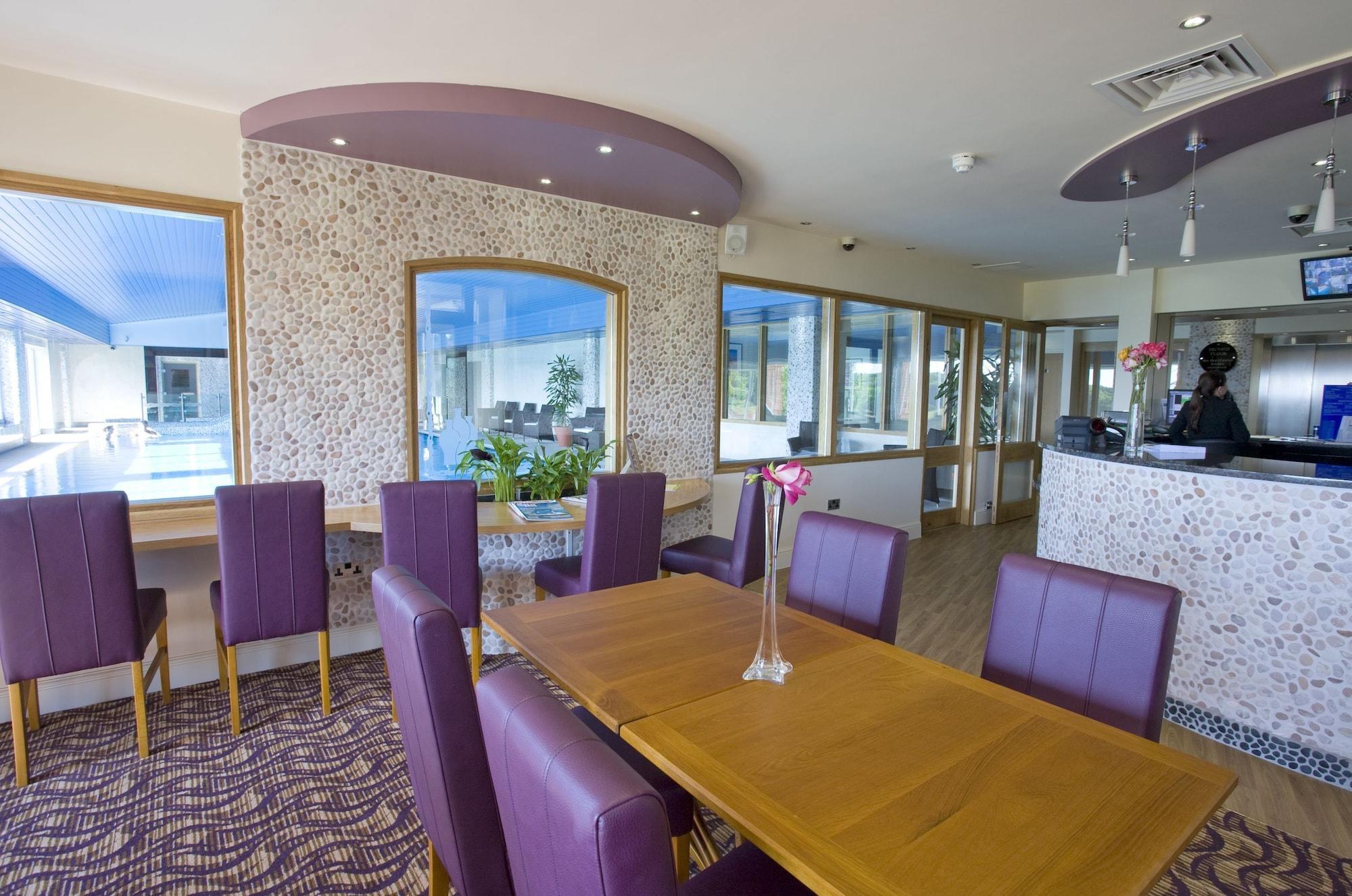 Vista Lobby London Beach Country Hotel