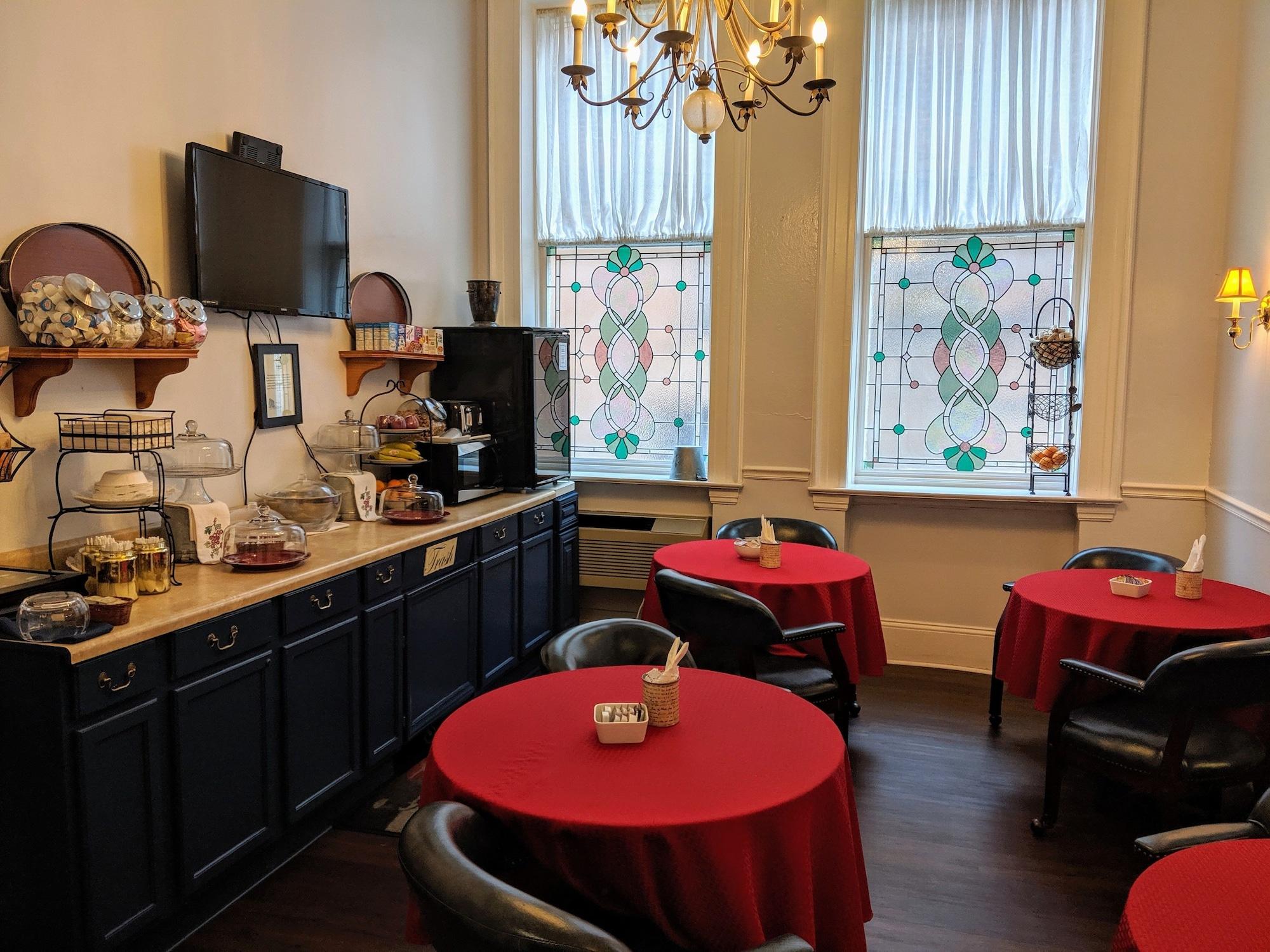 Restaurant The Biltmore Greensboro Hotel