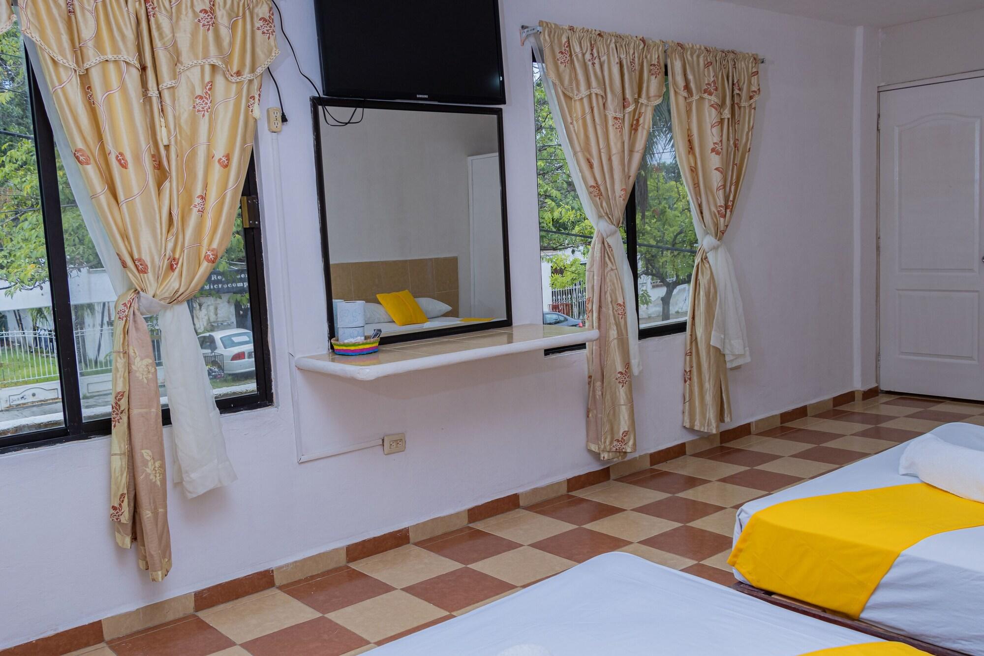 Habitación OYO Hotel Marías,Aeropuerto Internacional de Chetumal