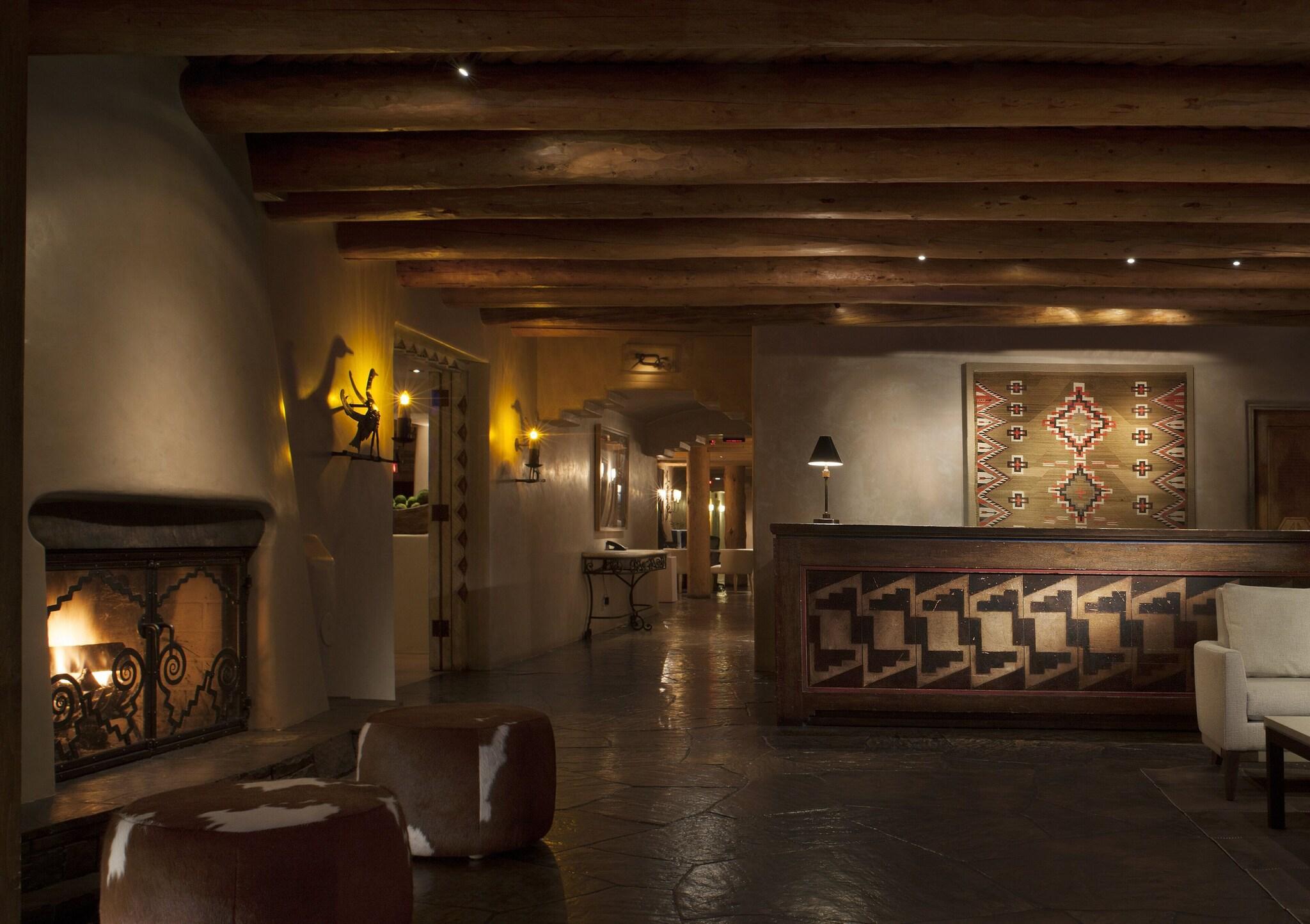 Vista Lobby Rosewood Inn of the Anasazi