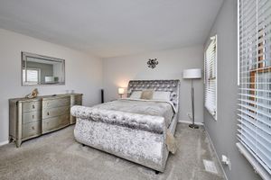 Alquiler Vacacional - Sprawling Private Pond View Home