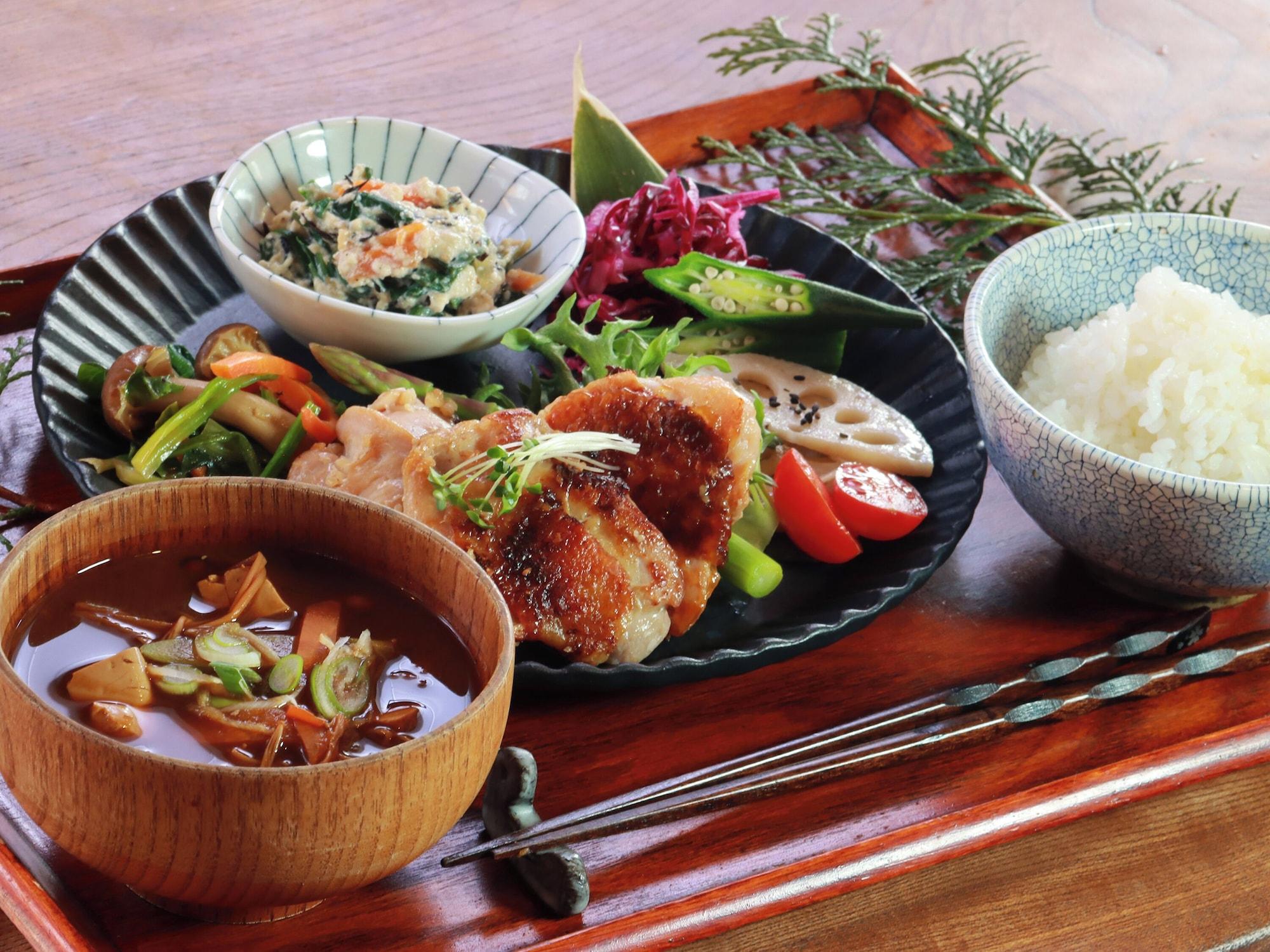 Restaurant Polepole Village