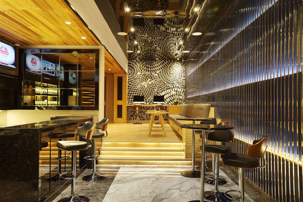 Bar/Salón Holiday Inn Express Jakarta Thamrin, an IHG Hotel