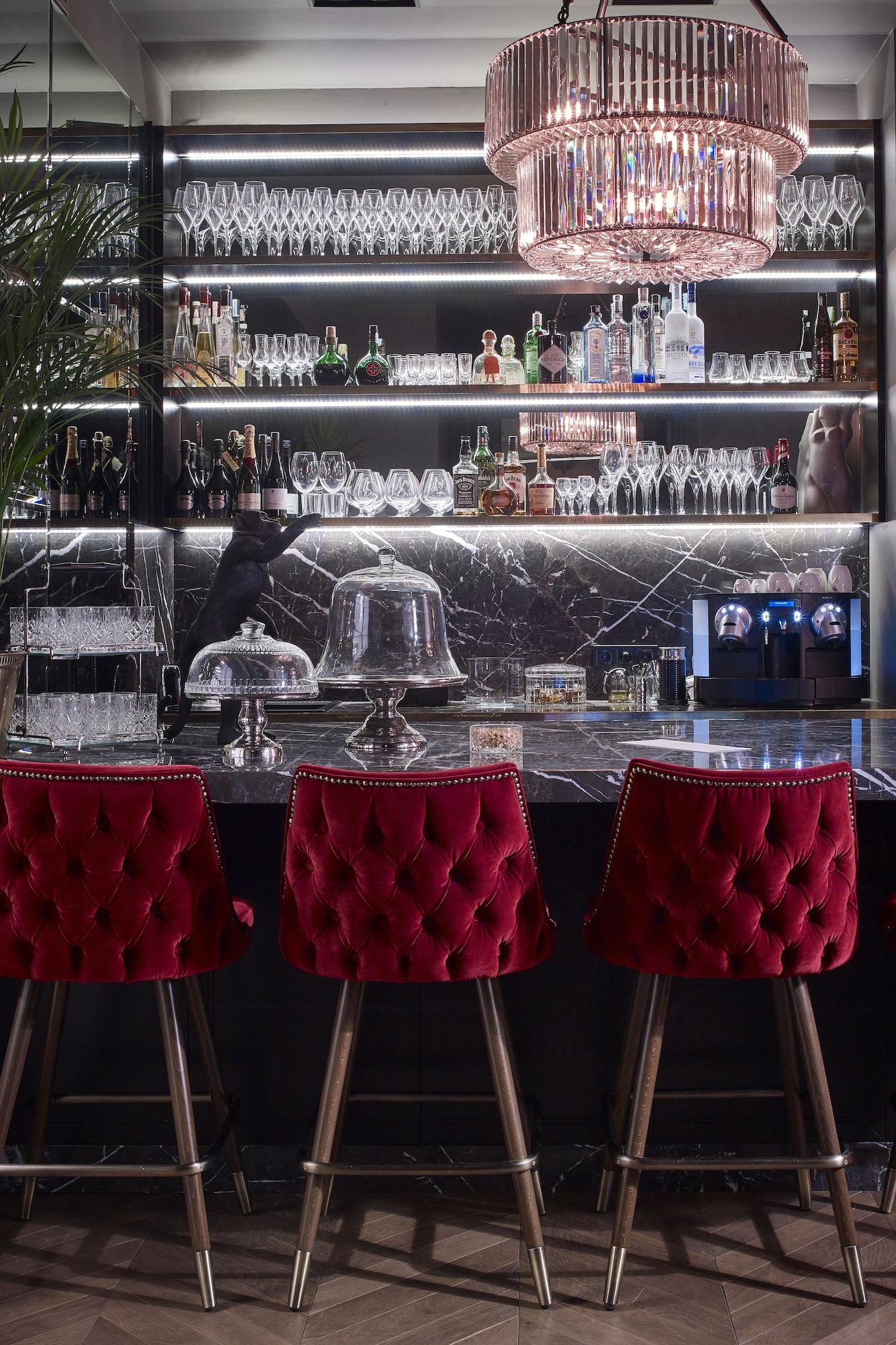 Vista Lobby Hotel Collect – Adults Only