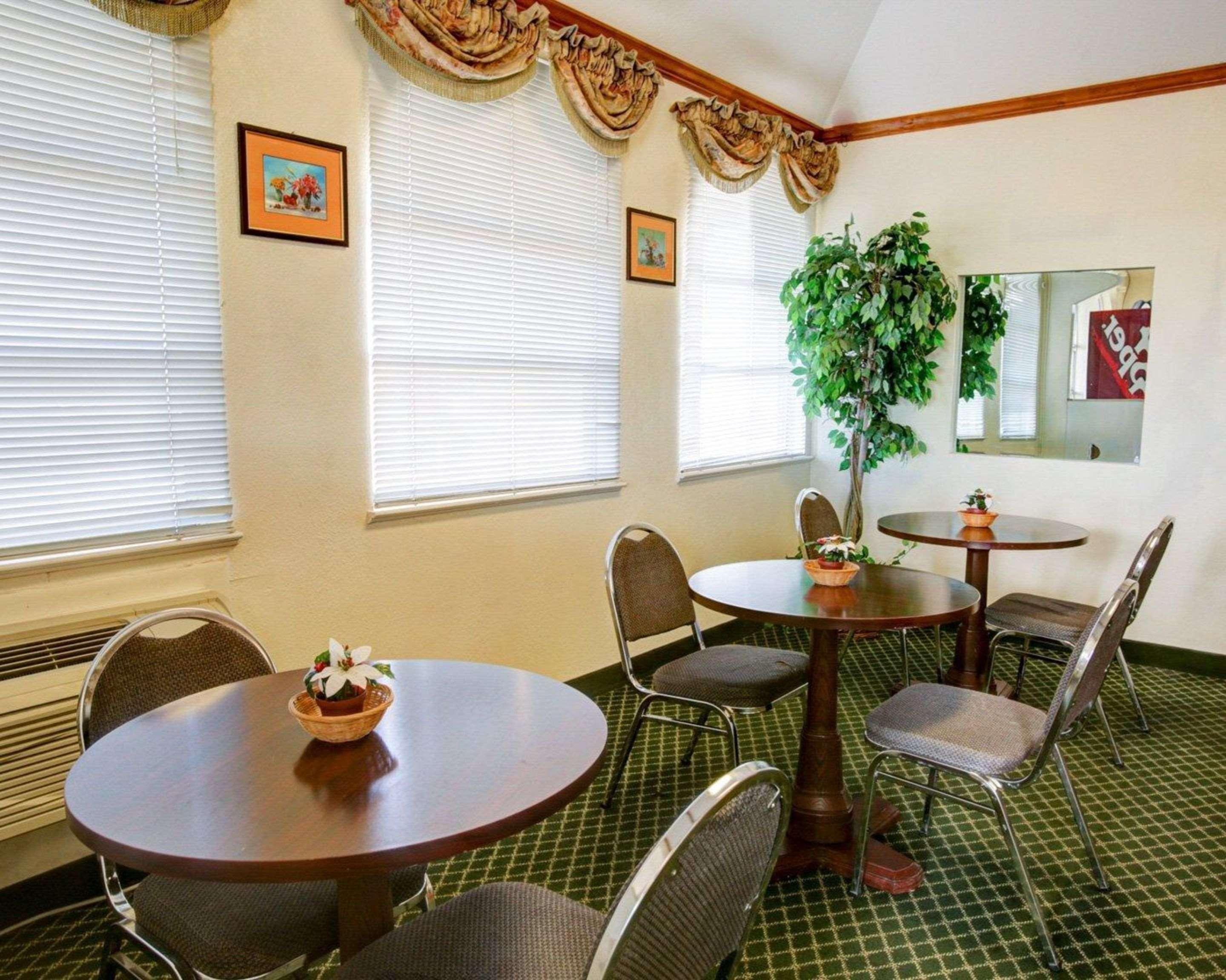 Restaurant Econo Lodge Temple