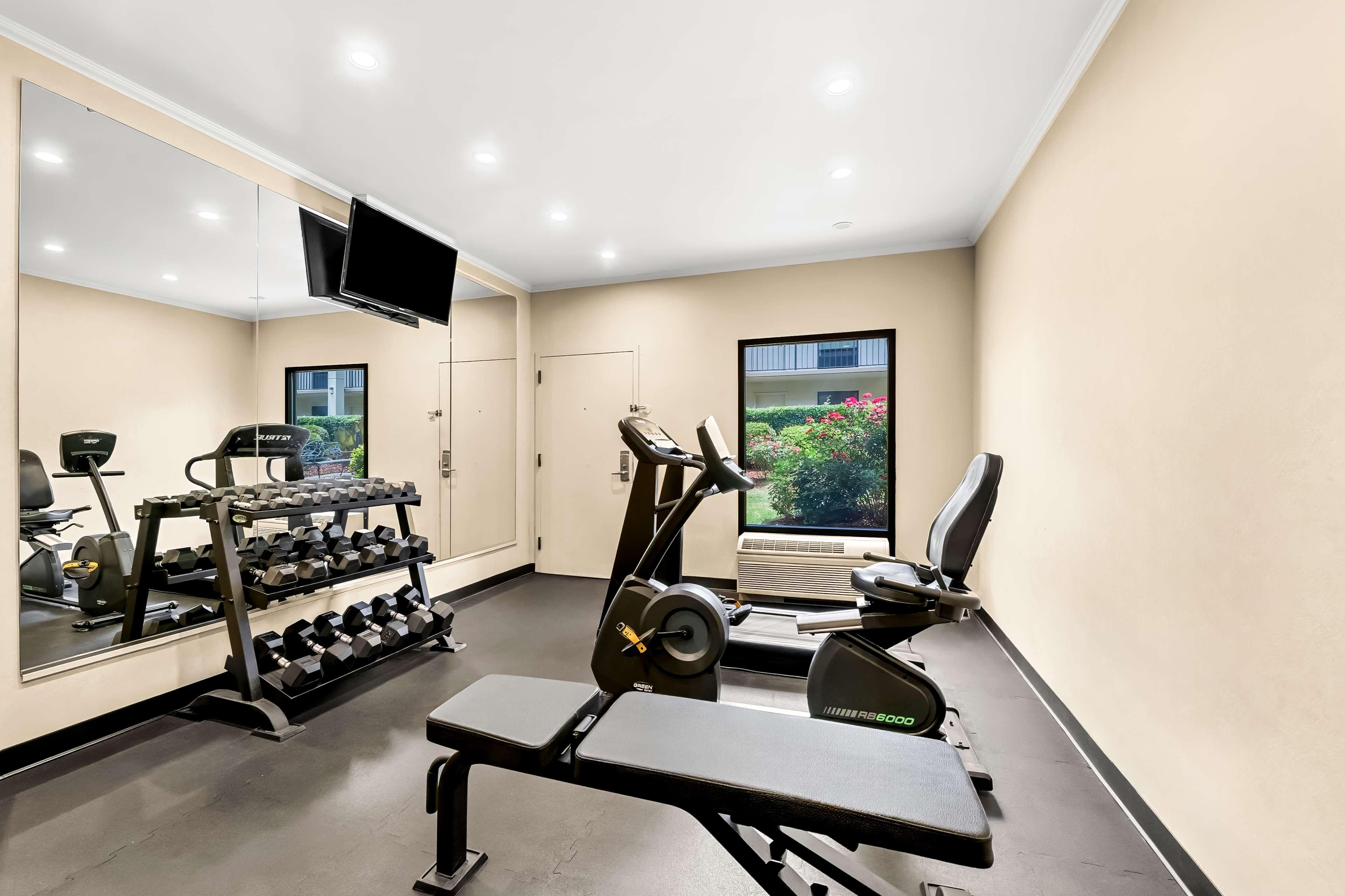 Instalaciones Recreativas SureStay Plus Hotel by Best Western Southern Pines Pinehurst