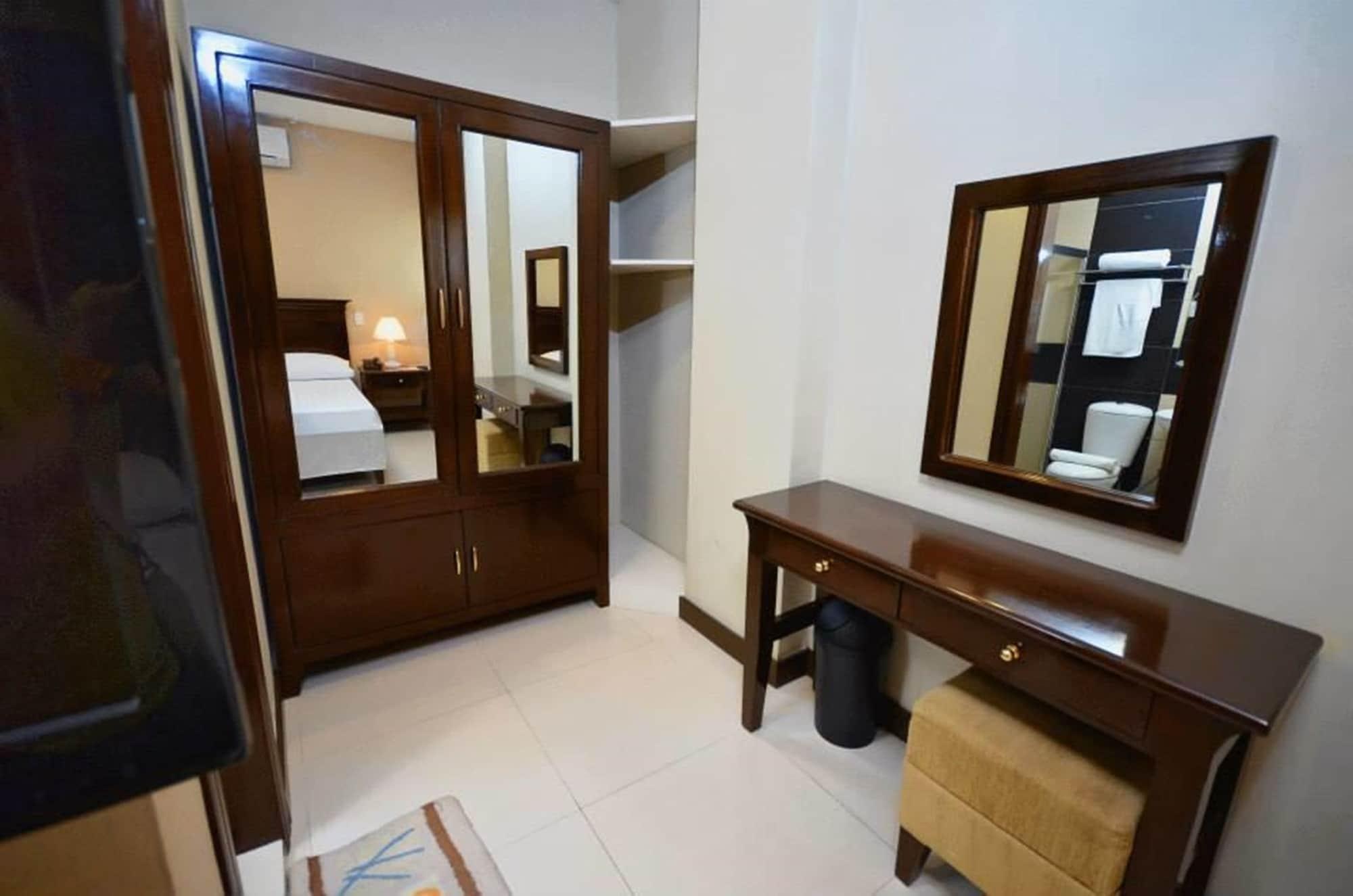 Set de Habitación Hotel Formosa Daet