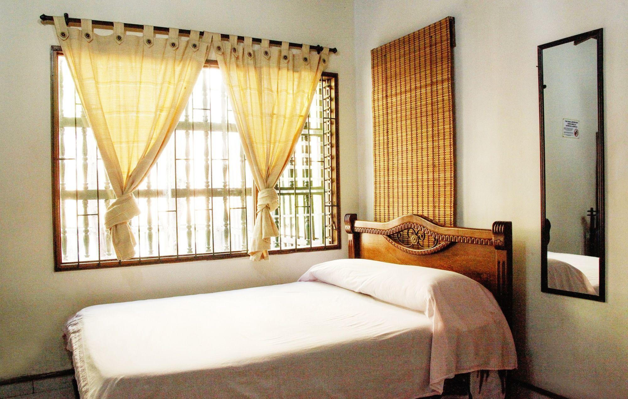 Habitación Pitstop Guesthouse