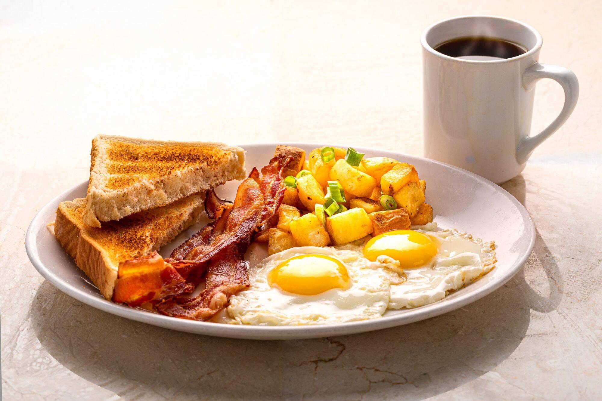 Restaurant Days Inn & Conference Centre by Wyndham Camrose Norsemen