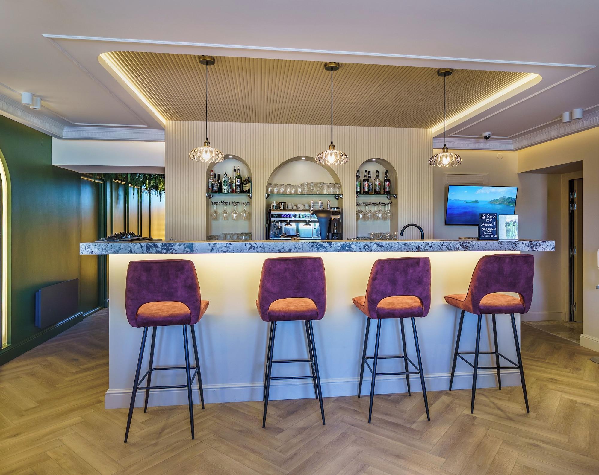 Bar/Salón Hôtel Le Clos des Arts