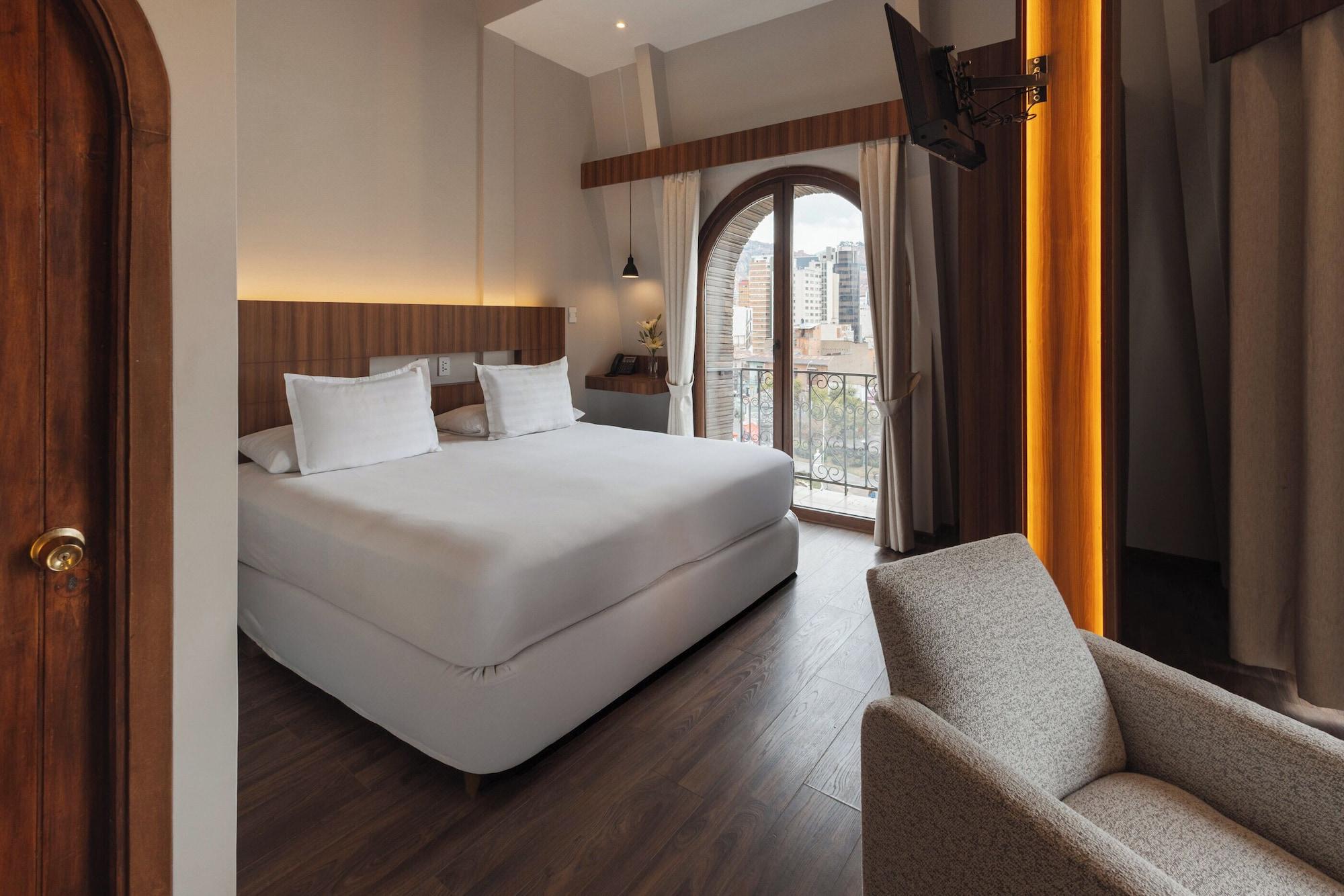 Varios DREAM By Stannum Hotel