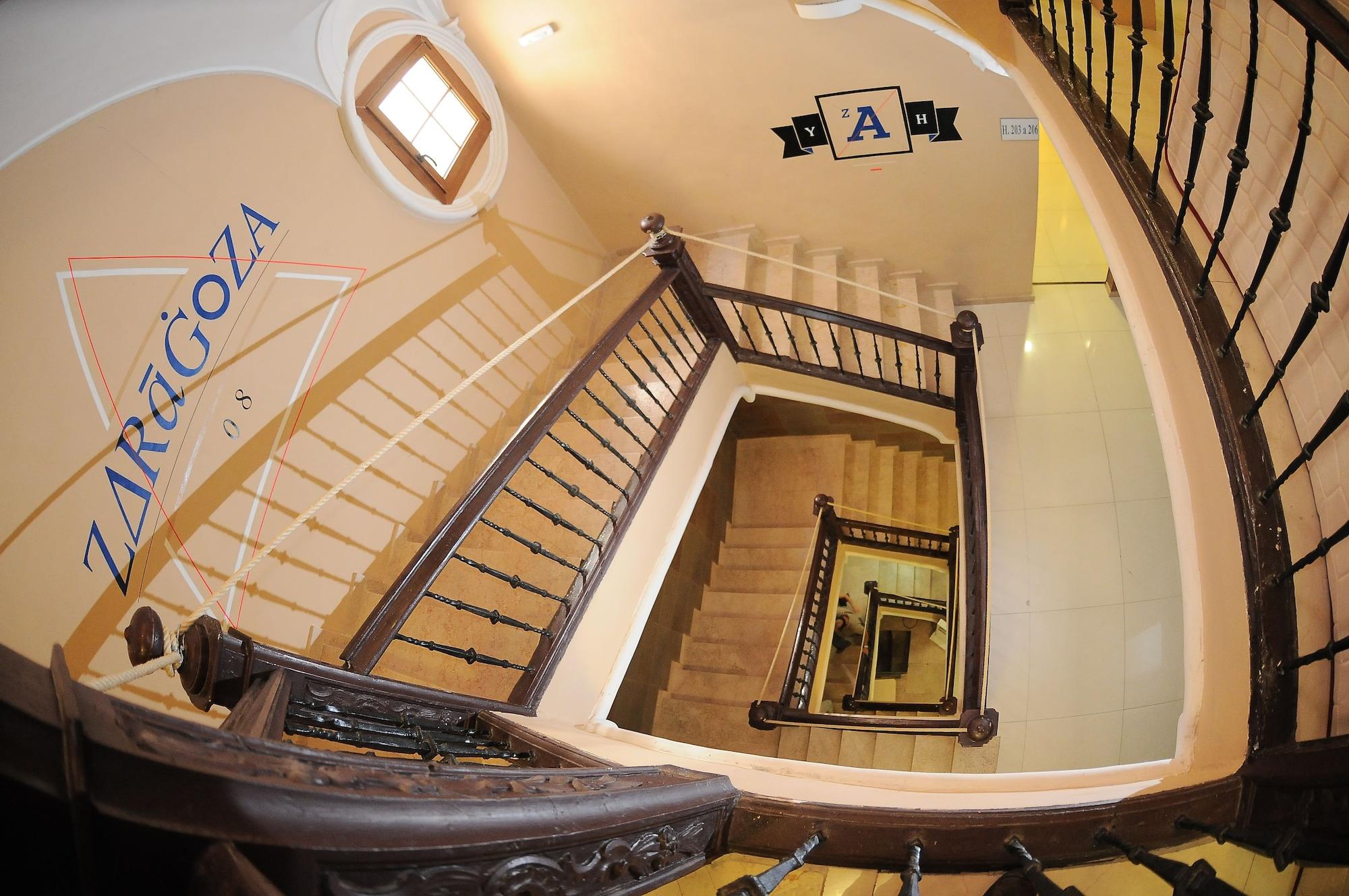 Varios Albergue Zaragoza Hostel