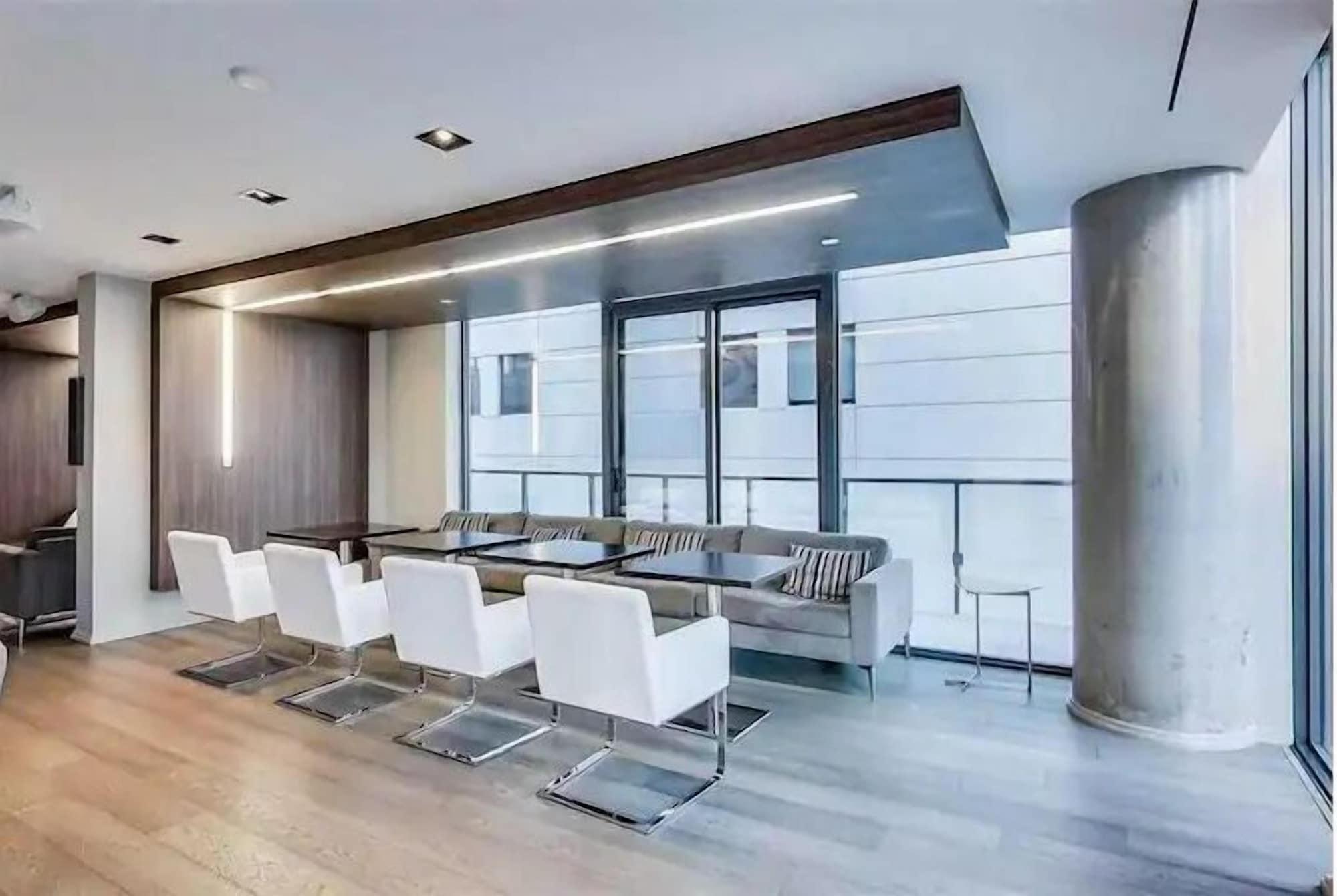 Vista Lobby The Estate Entertainment District
