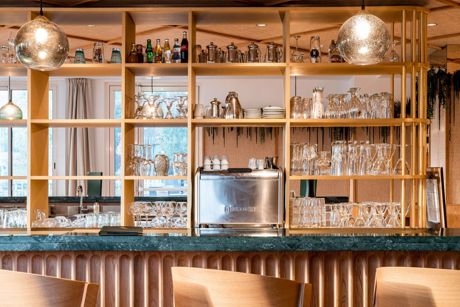 Bar/Salón Best Western Plus l’Oree Paris Sud