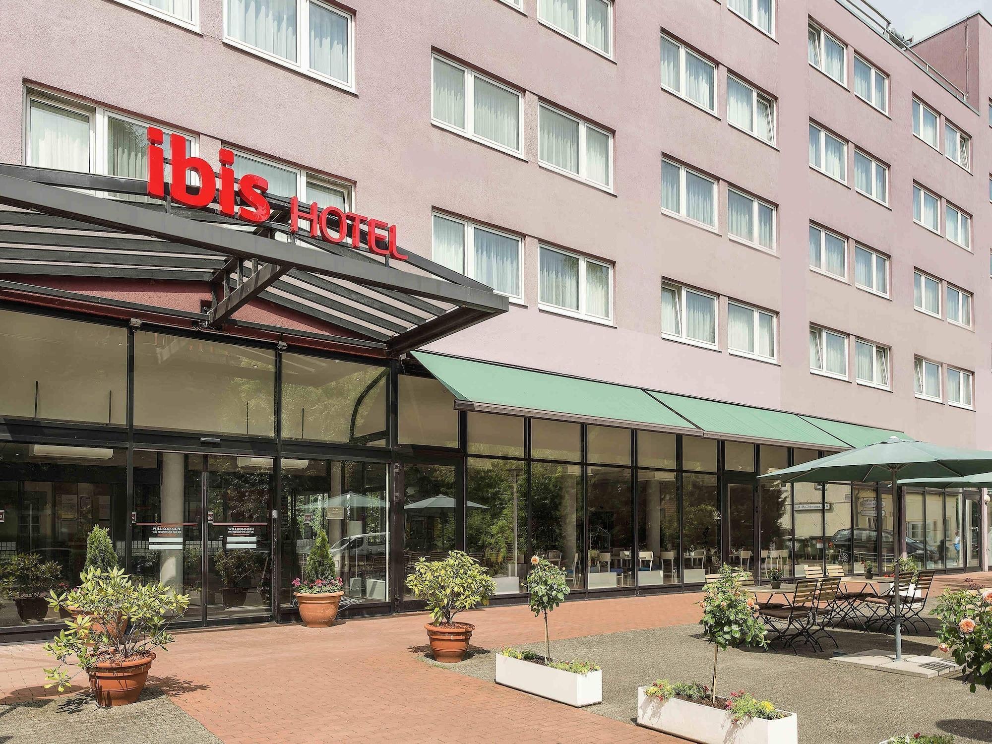 Vista Exterior ibis Berlin City Nord