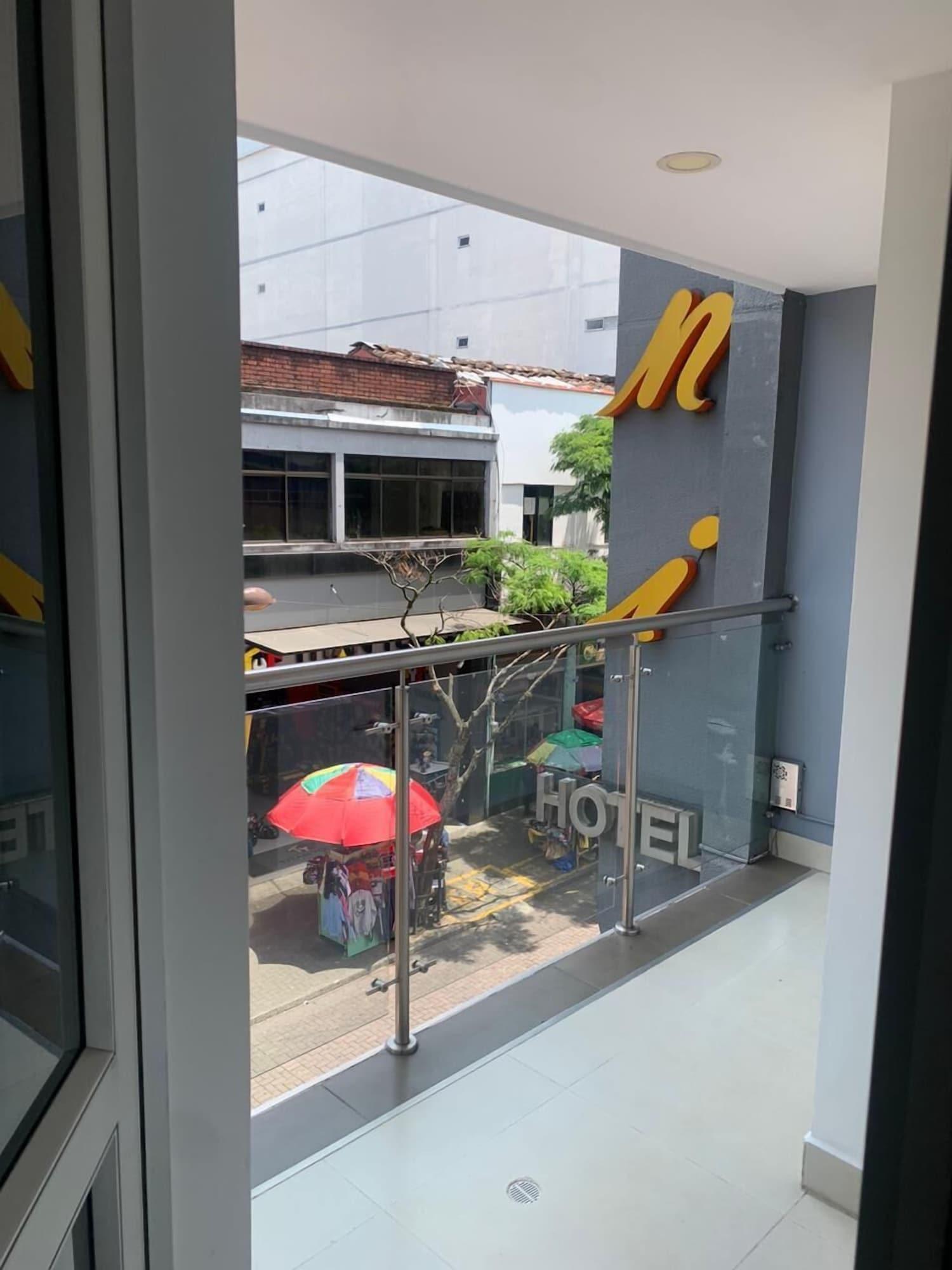 Vista Exterior HOTEL DIBENI PEREIRA