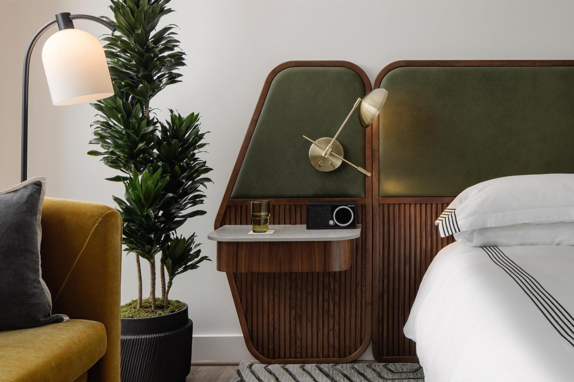 Habitación Thompson Houston, by Hyatt