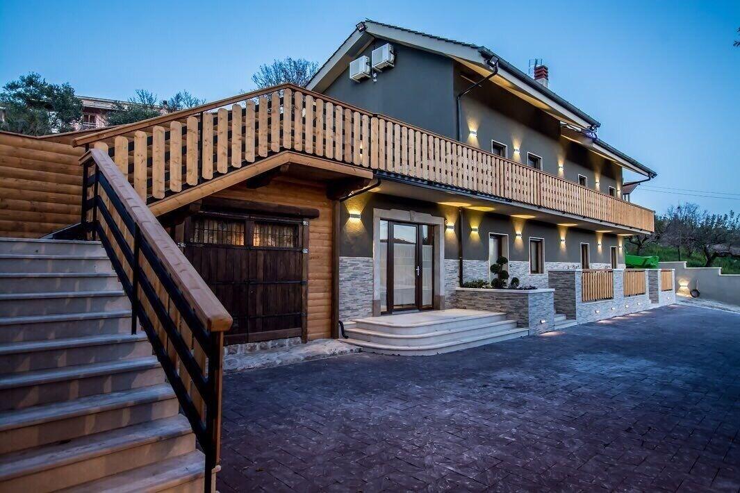 Varios L'Antica Quercia