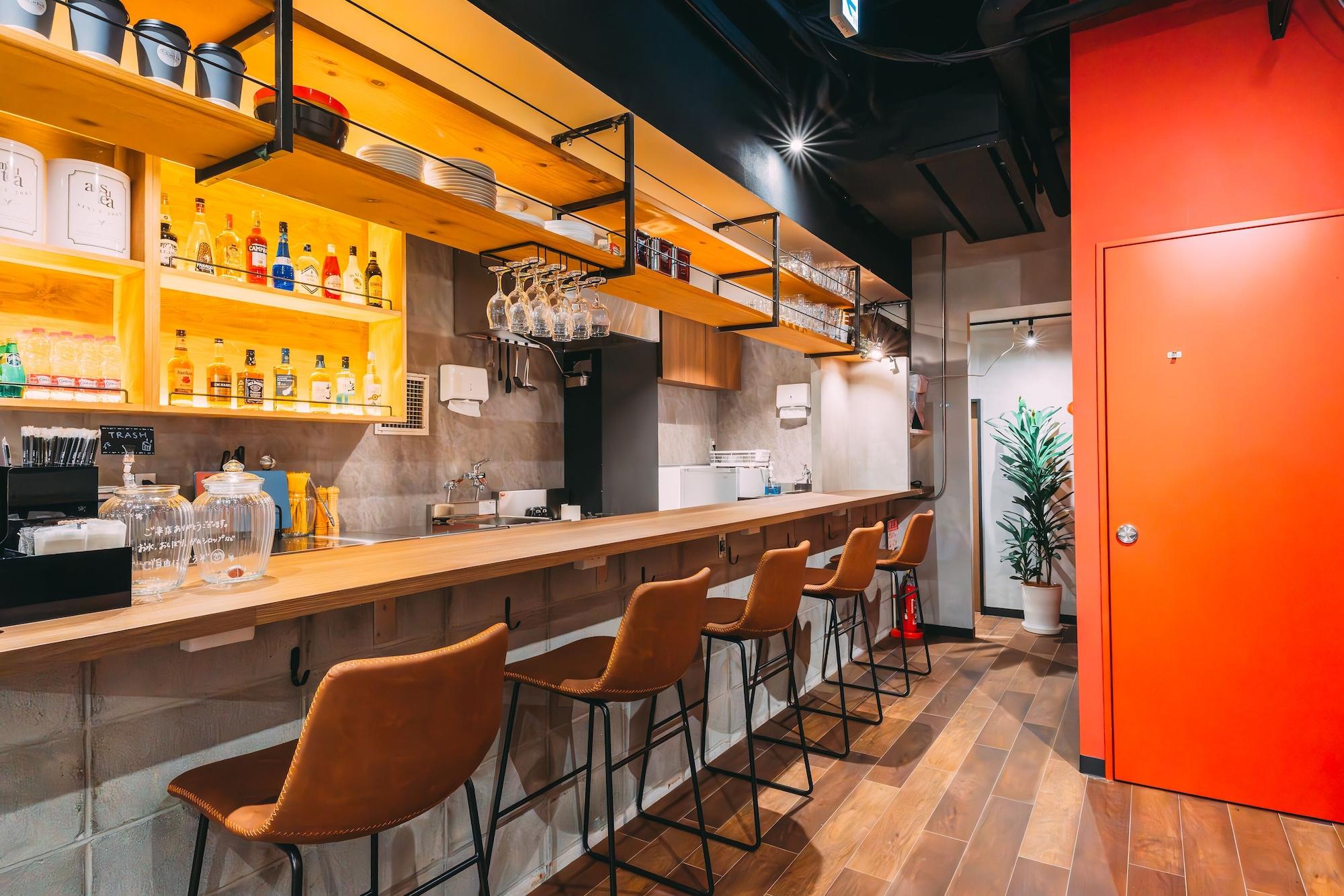 Bar/Salón Tokyo Guesthouse HIVE