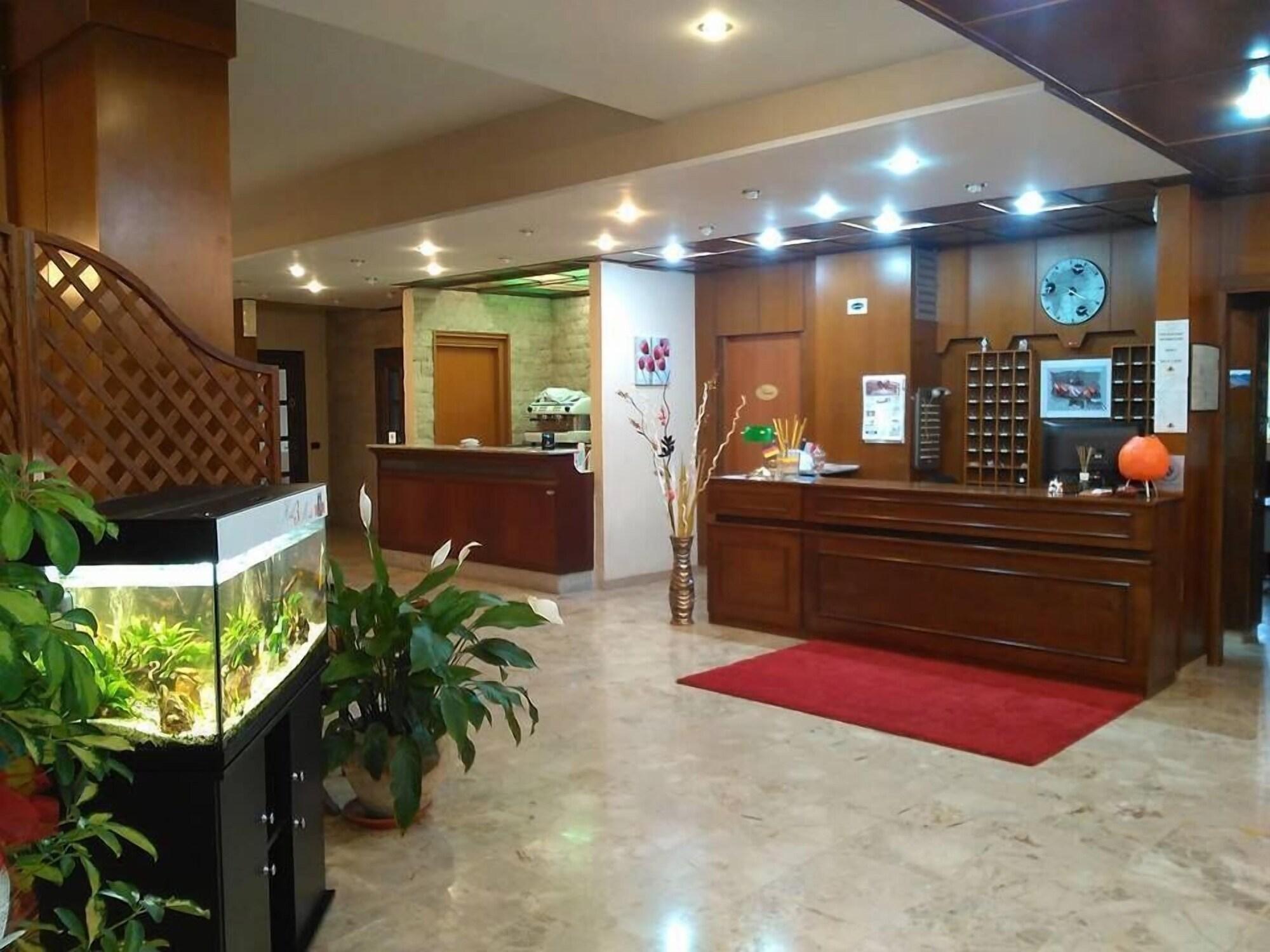 Vista Lobby Hotel Tre Monti