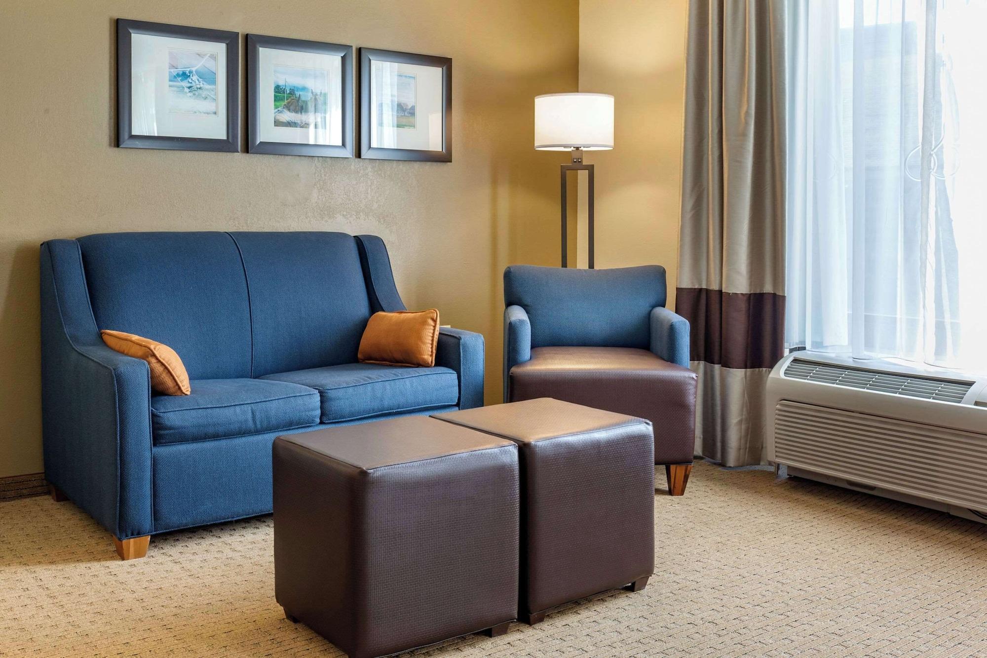 Habitación Comfort Suites Lancaster Amish Country