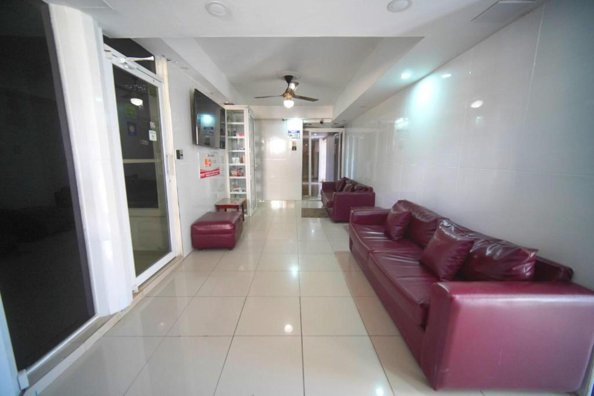 Vista Lobby Family Budget Hotel