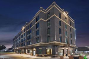 Alojamiento - Hotel Nickel Plate Fishers, Tapestry Collection By Hilton