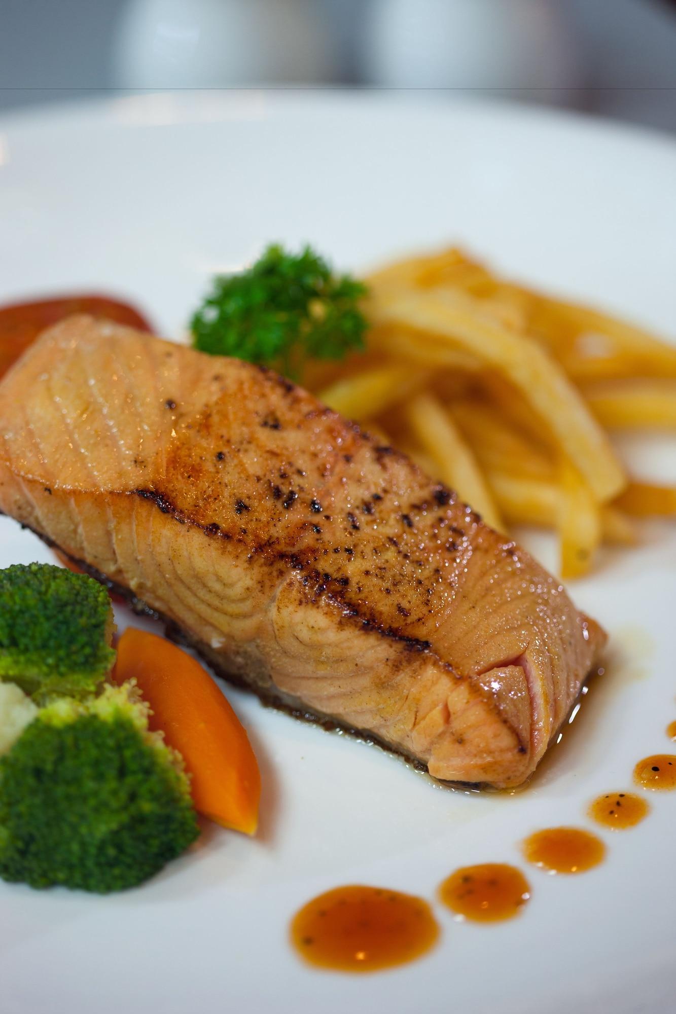 Restaurant Hotel Santika Radial Palembang