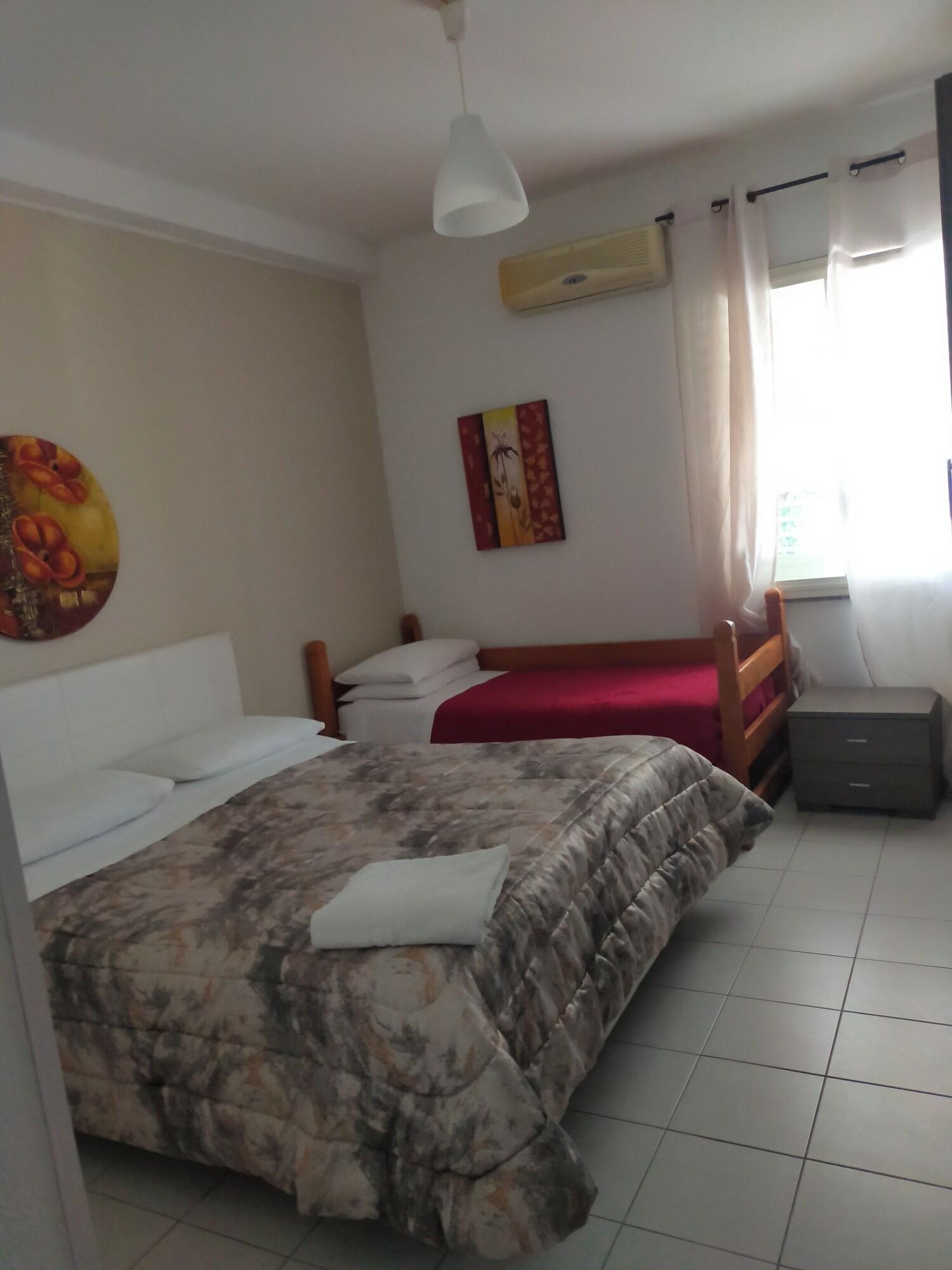 Varios Hotel Company