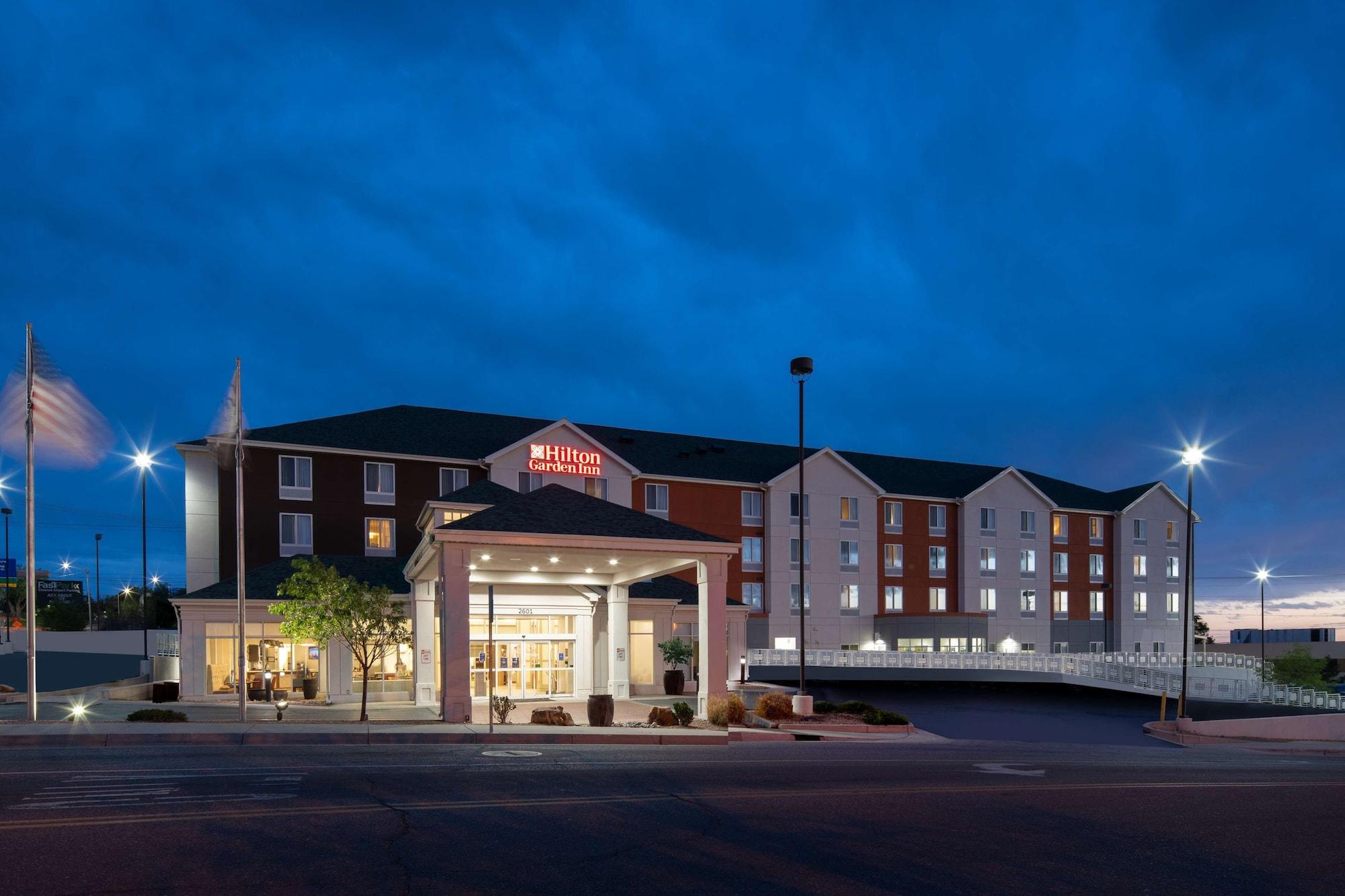 Vista Exterior Hilton Garden Inn Albuquerque Airport