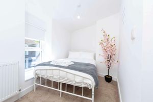 Alquiler Vacacional - Cosy-cute Miner's Cottage on the Taff Trail