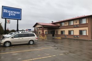 Alojamiento - Rodeway Inn