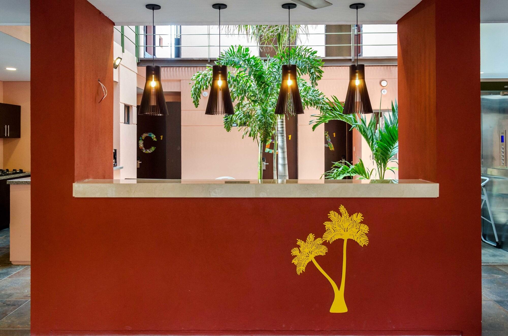 Vista Lobby Oasis Fresh Hotel