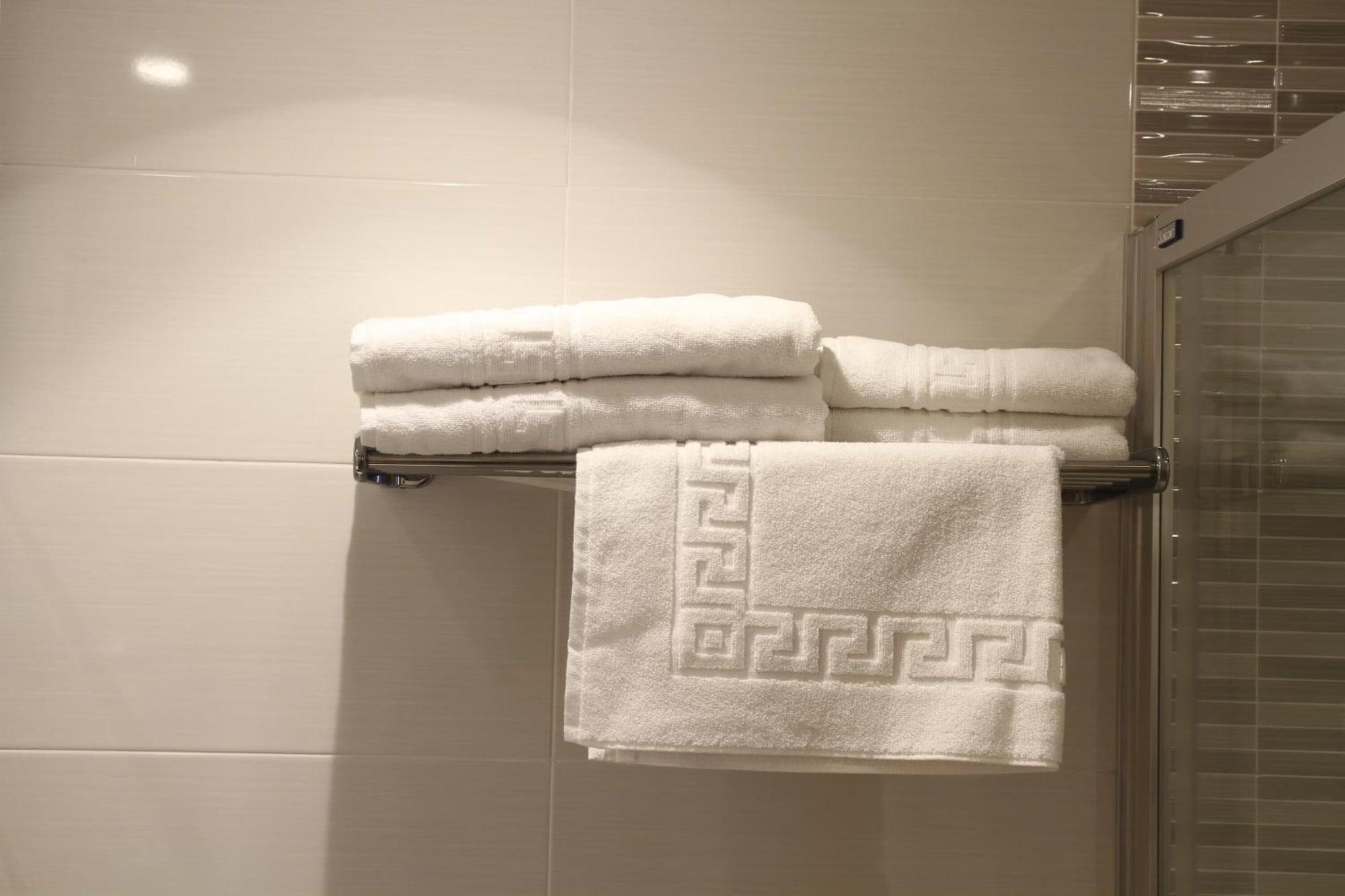 Equipamiento de Habitación Hostal Mónaco